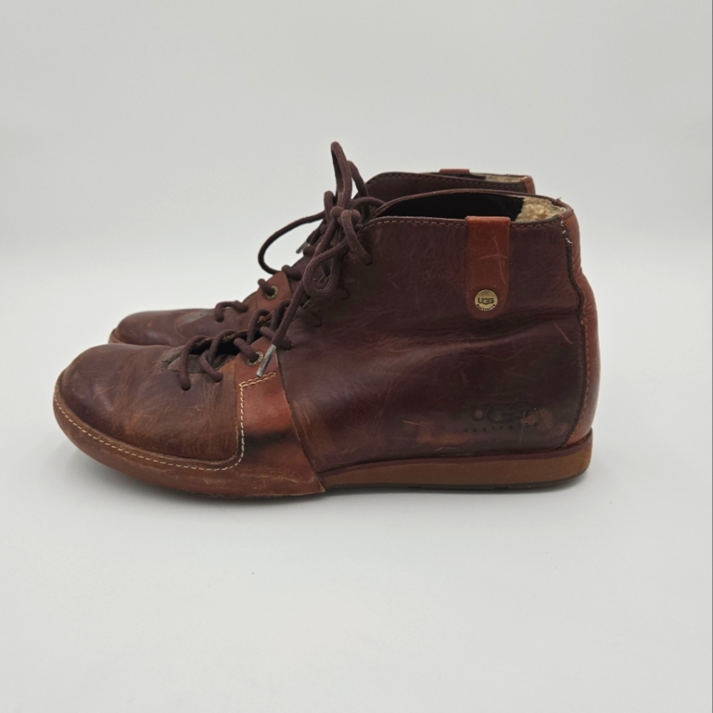 UGG Australia Men's Brown Leather Chukka Boots Size 8